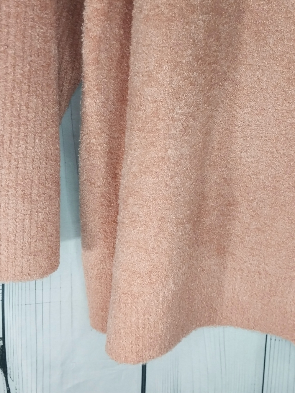 Barefoot Dreams Cozy Chic Ultra Lite Women's Crewneck Pullover Sweater in Peach - Picture 8 of 9